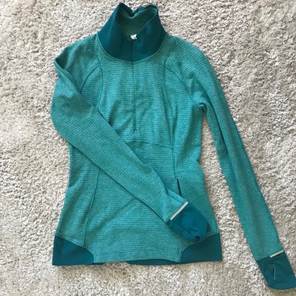 green Lululemon running top